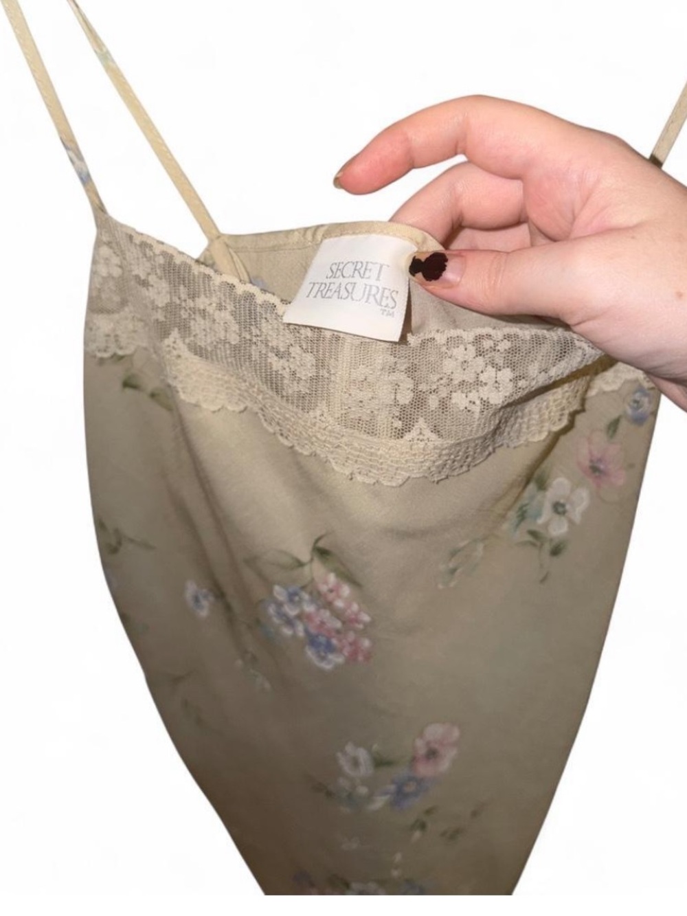 Dainty vintage slip - Picture 2 of 3